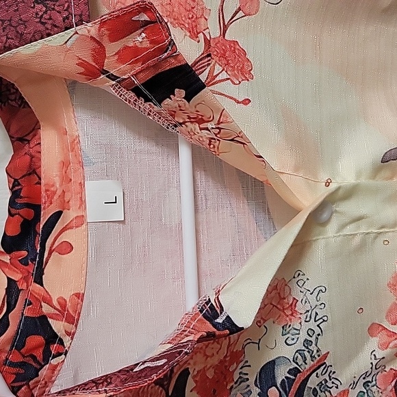 Lightweight Asian Inspired Lineny Floral Wave Blouse - Picture 2 of 5